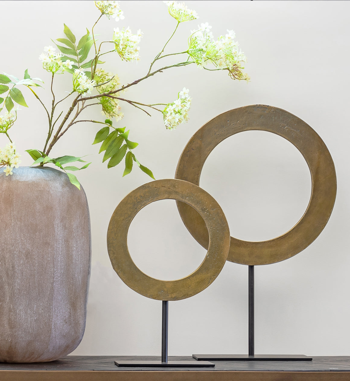 Gold Loop on Stand Ornament